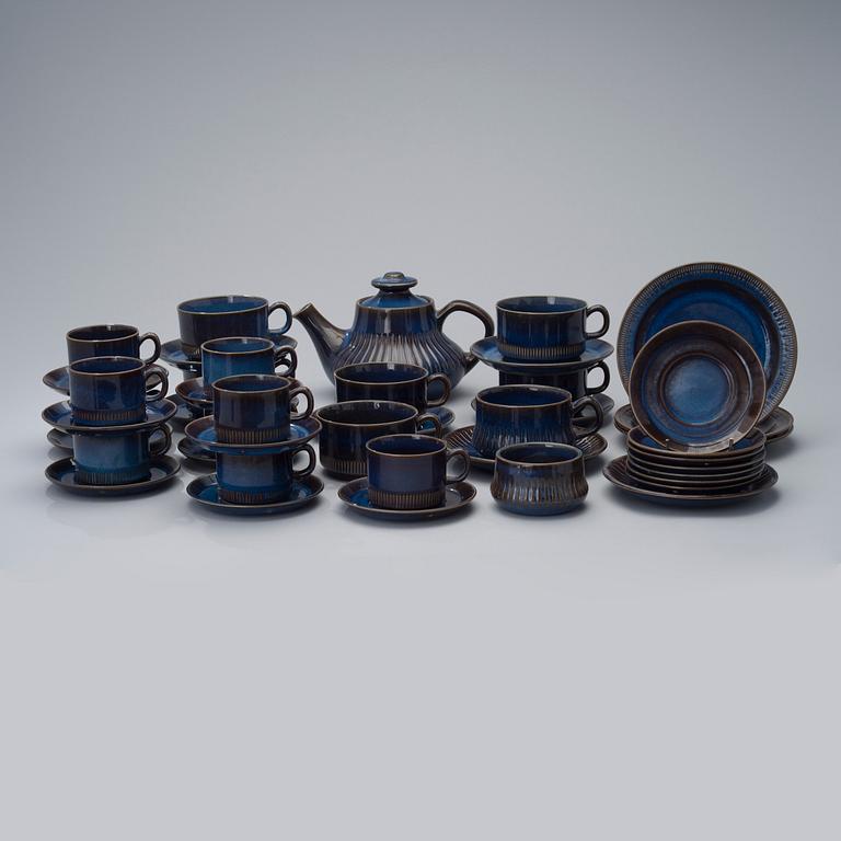 KAFFE- OCH TESERVIS, 26 delar, "Kosmos", formgiven 1966 av Berit Ternell för Upsala-Ekeby Gefle.