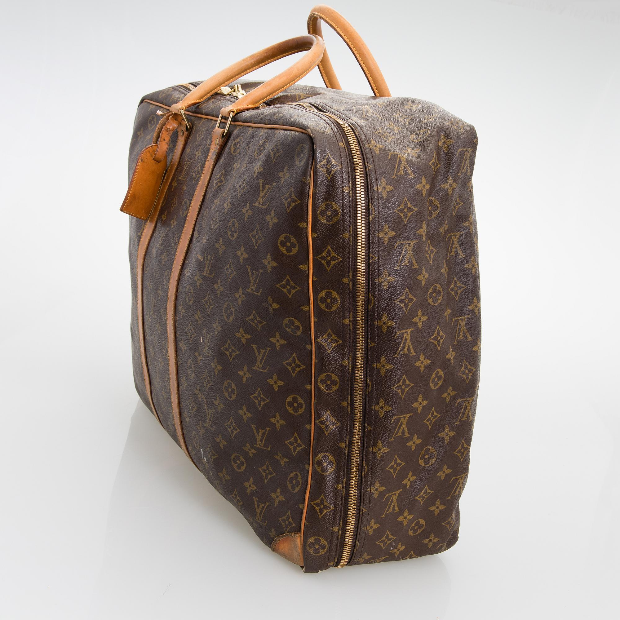 LOUIS VUITTON, Monogram Canvas Sirius Suitcase.