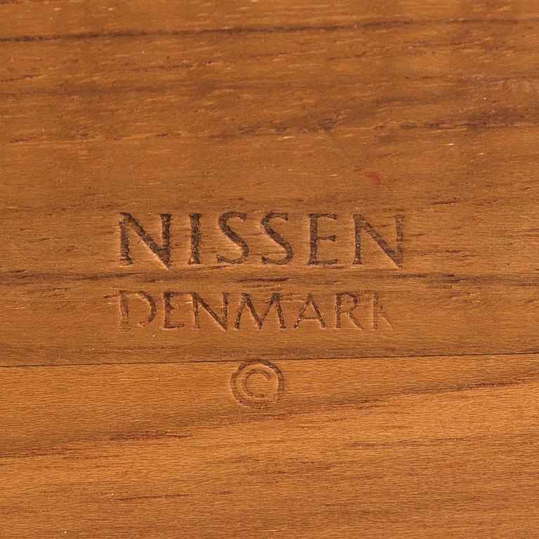 Picnic carrier, teak, Nissen Denmark, 1960s.