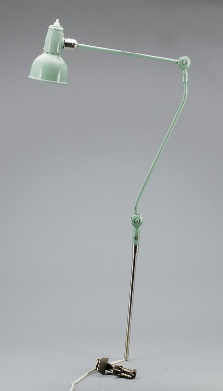 LAMPA, Triplex lillpendel, Johan Petter Johansson, 1900-talets första hälft.