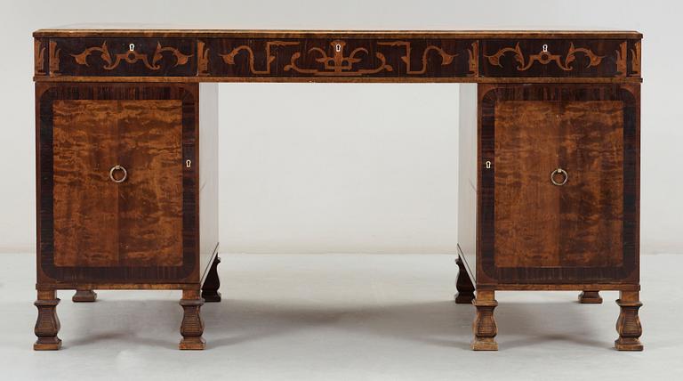 SKRIVBORD, Svenska Möbelfabrikerna, Bodafors, 1920/1930-tal.