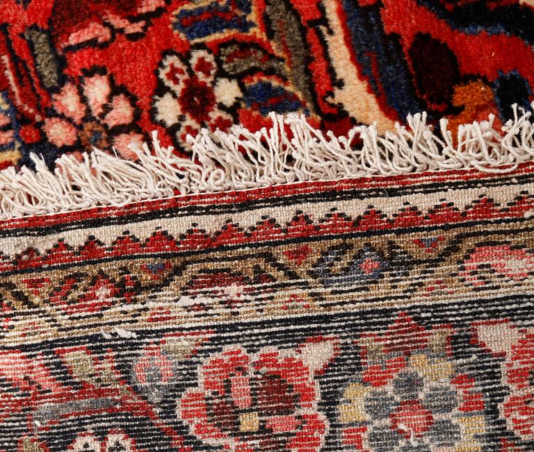 MATTA, Hamadan. Ca 235x160 cm.
