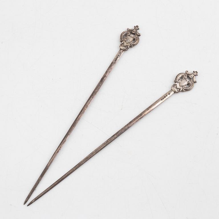 A pair of Victorian silver needles/skewers, England.