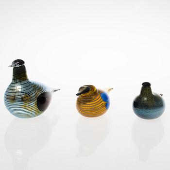 OIVA TOIKKA, Three glass birds, signed O. Toikka Nuutajärvi Notsjö..