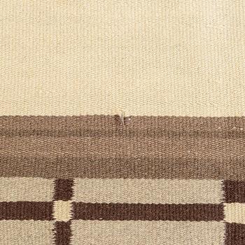 A 1930s Finnish flat weave carpet. Circa 260x200 cm.