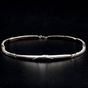 HALSSMYCKE, sterling silver, sign. Riitta. 1900-talets slut.