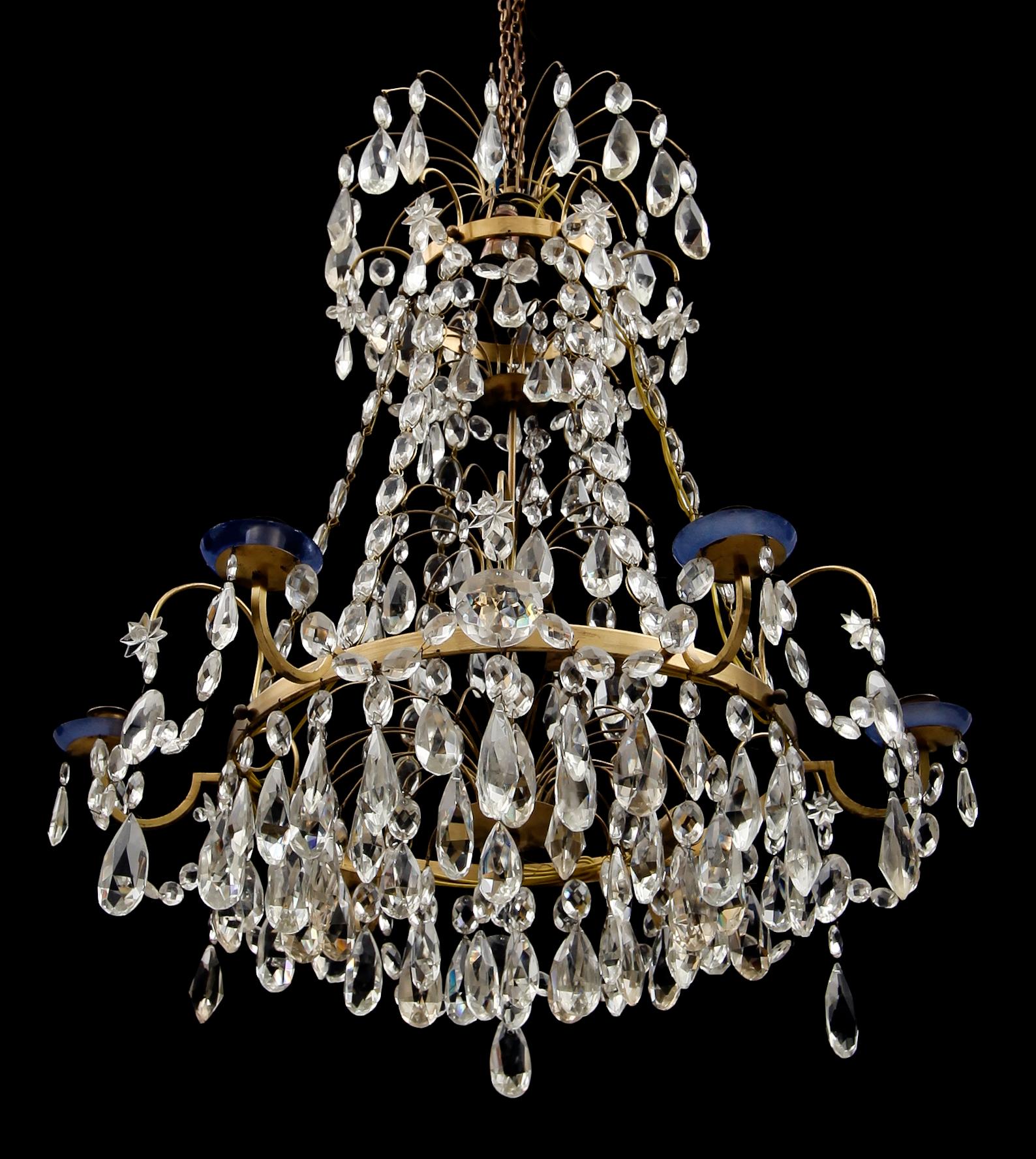LJUSKRONA, gustaviansk stil, 1900-talets mitt. Höjd 70 cm.
