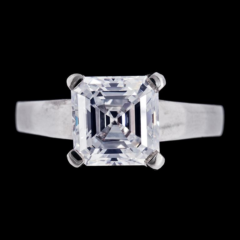 An assher cut (square emerald cut) diamond ring, 4.04 cts.