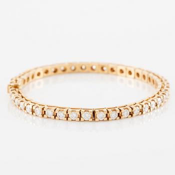 Tennis bracelet, 18K gold and brilliant-cut diamonds, a total of 4.56 ct according to the engraving.