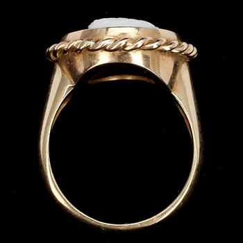 RING, Kamé, 14K guld. Vikt 10,8 g.