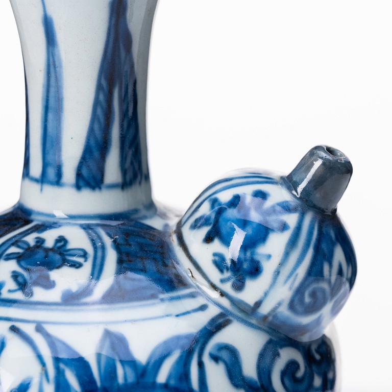 A blue and white kendi, Ming dynasty, Wanli (1572-1620).