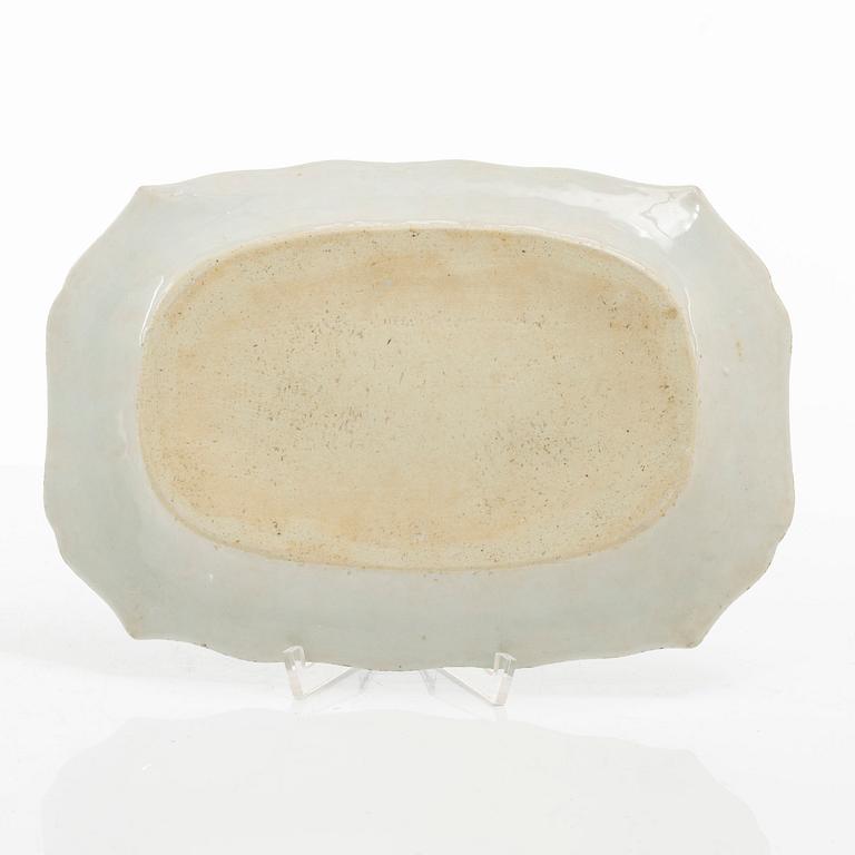 Two Chinese blue and white export porcelain dishes, Qing dynasty, Qianlong (1736-95).