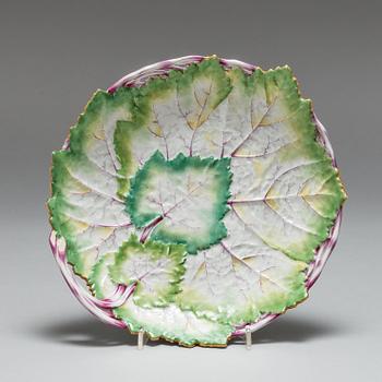 A set of three leaf shaped Berlin dishes, circa 1775.