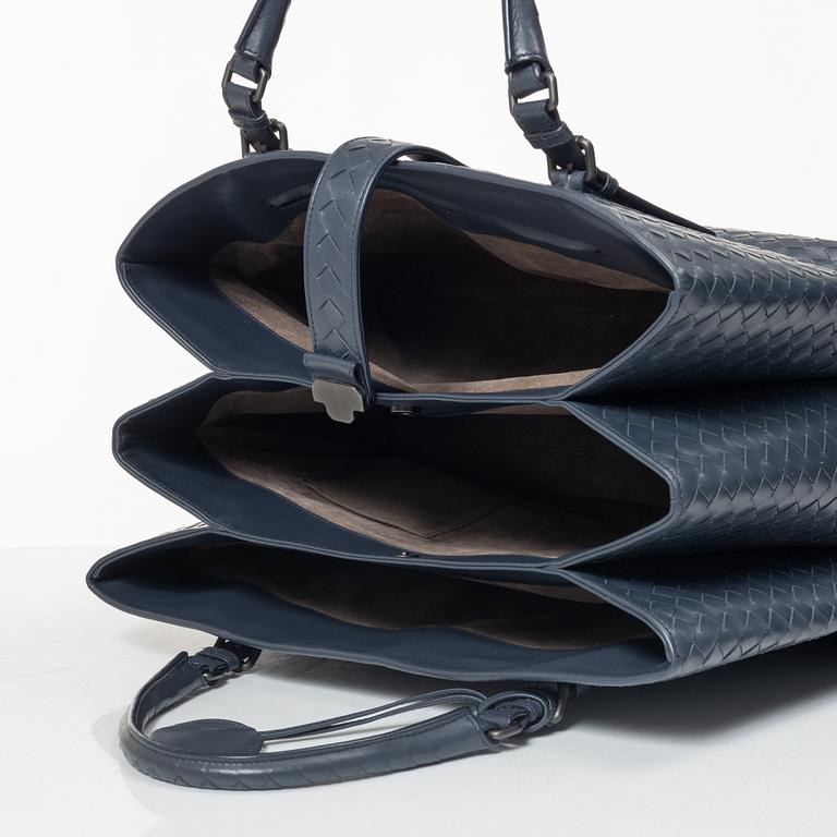 Bottega Veneta, bag, "Roma Medium".