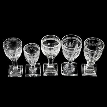 A matched set of 20 wine glasses, 19th/20th Century.