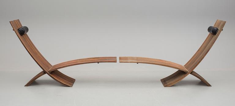 DÄCKSTOLAR, ett par, "Nozib", Nils-Ole Zib för Skargaarden, 2000-tal.