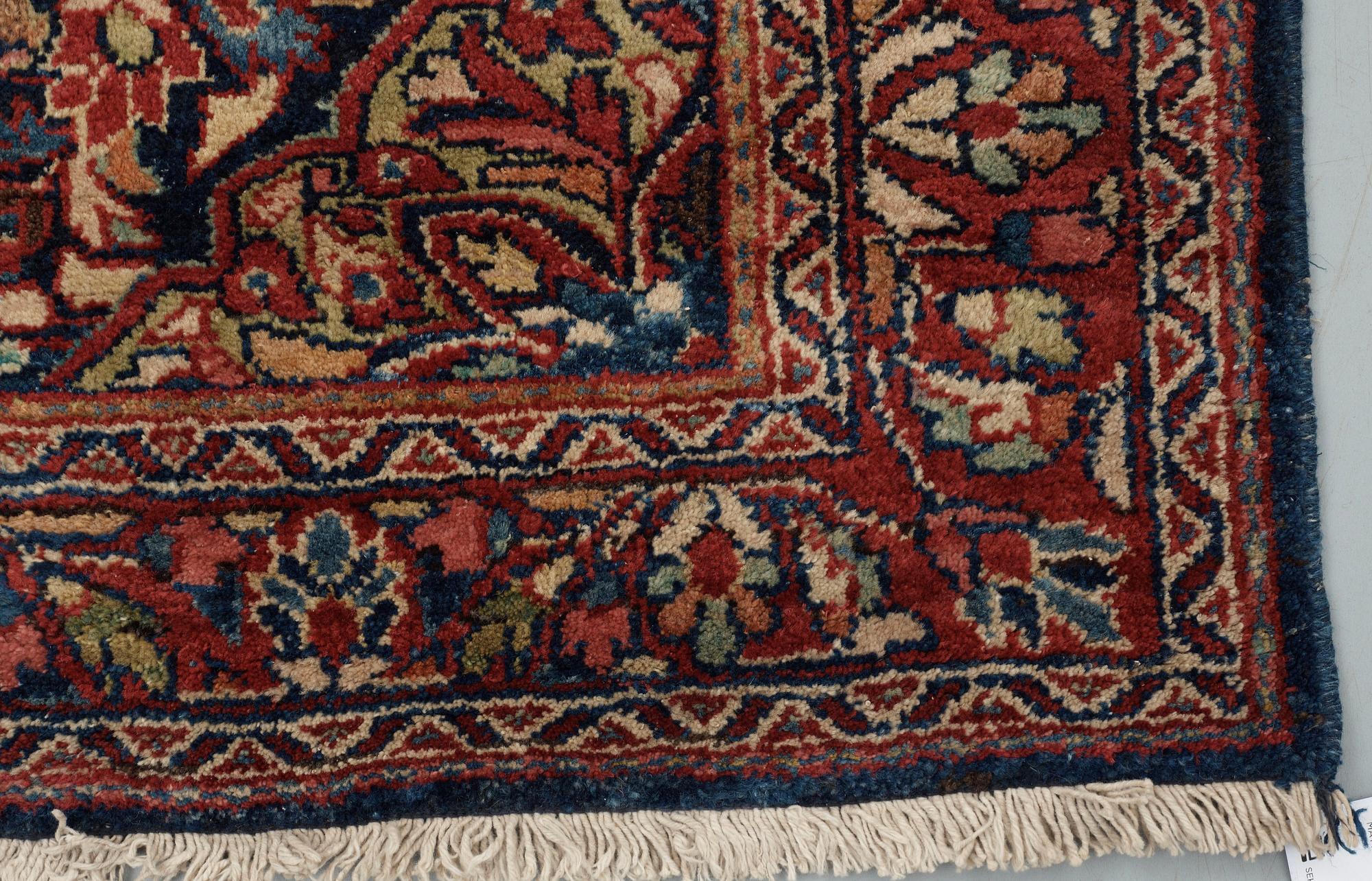MATTA, orientalisk. Ca 195 x 127.