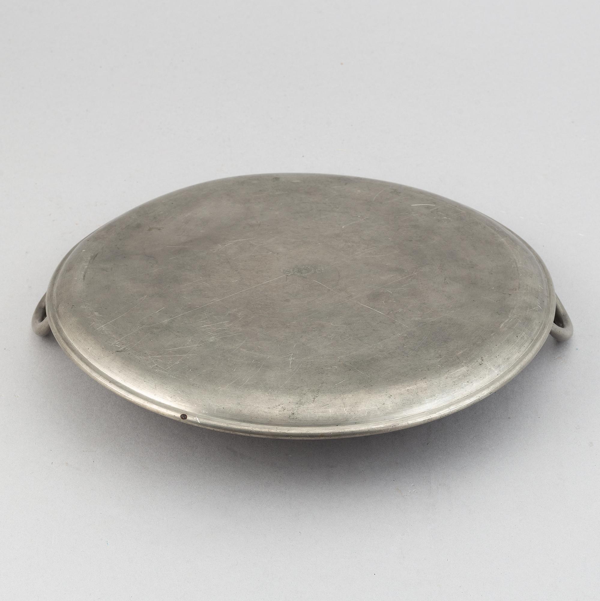 A pewter tray, Firma Svenskt Tenn, Stockholm, 1942.