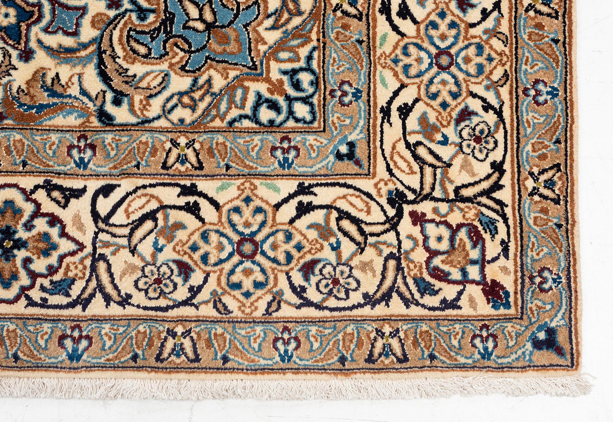 Carpet, Nain, approx. 300 x 193 cm.