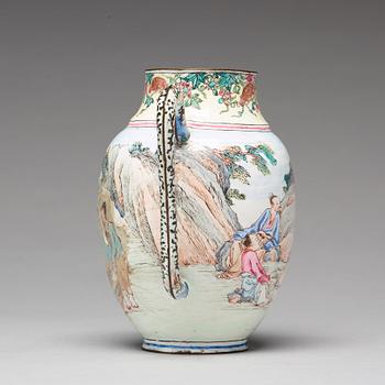 TEKANNA, emalj på koppar. Qingdynastin, 1700-tal.