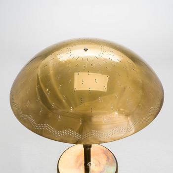 Paavo Tynell, bordslampa, modell 5061, Idman 1900-talets mitt.