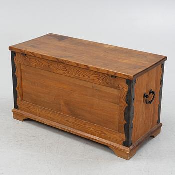 Nordiska Kompaniet, a 'Lovö' chest model number 42129, Nordiska Kompaniet ca. 1939.