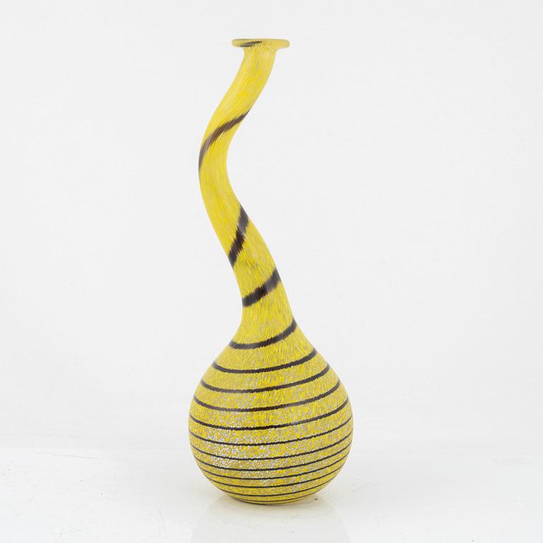 Ulrica Hydman-Vallien, vase, glass, "Don Juan" signed, Kosta Boda.