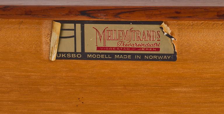 BÄNK, med planteringslåda, "Bruksbo", Norge.