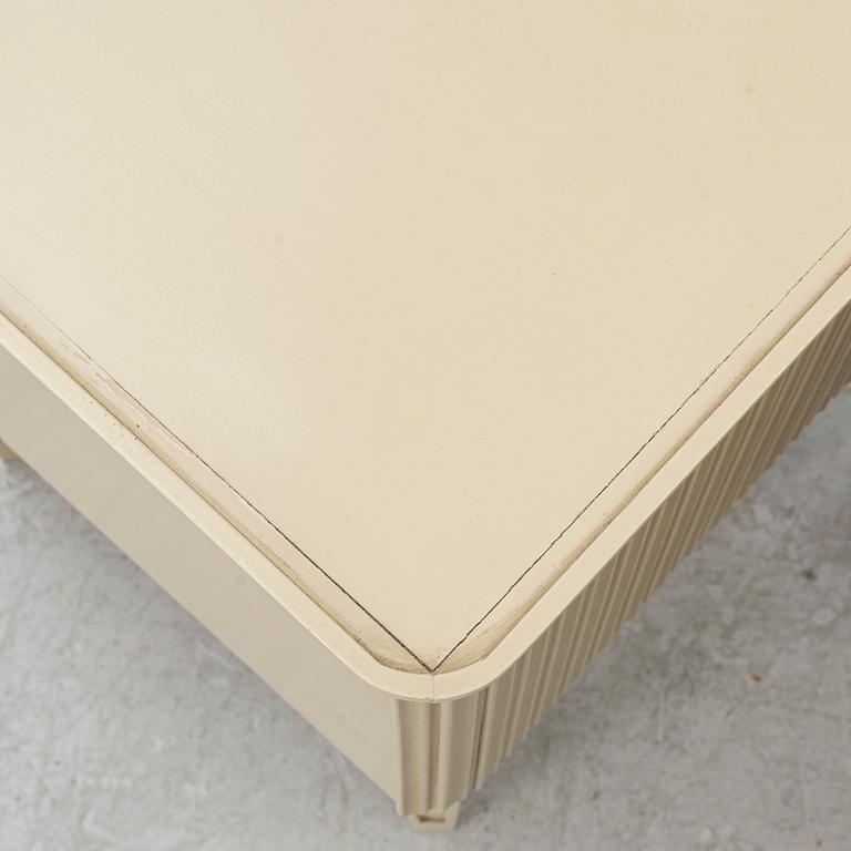 Nattygsbord, ett par, 1940/50-tal.