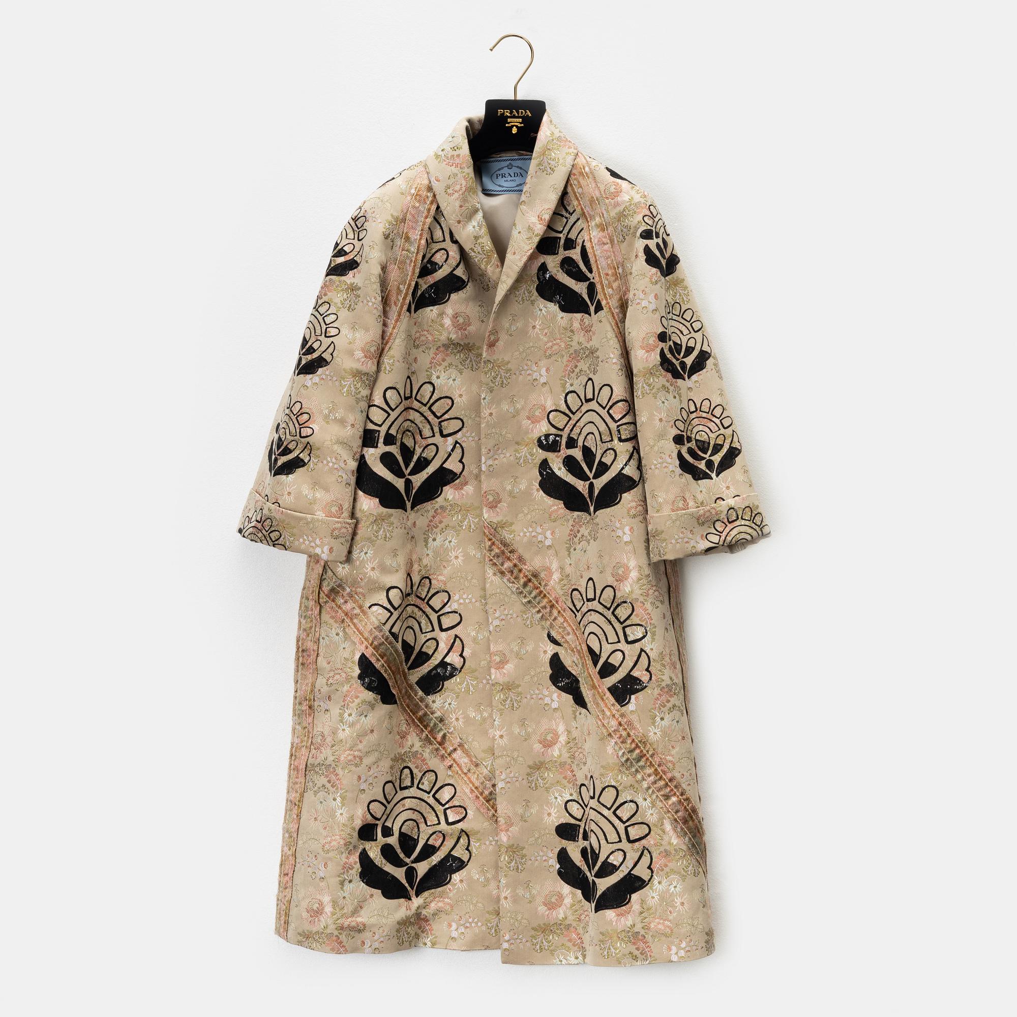 Prada, klänning samt kappa, storlek 36.