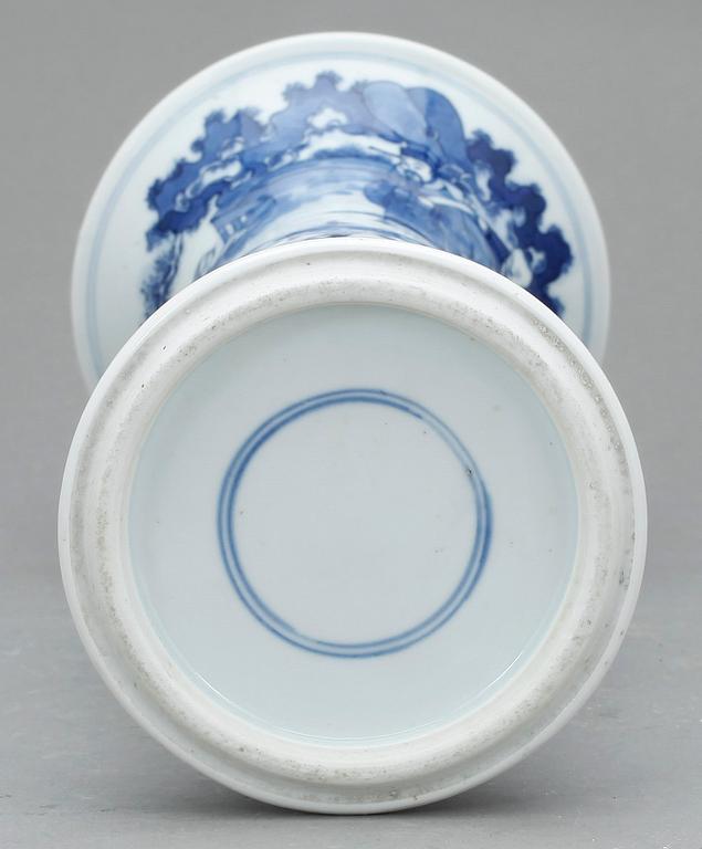 VAS, porslin. Kina. Kangxi-stil, 1900-tal.