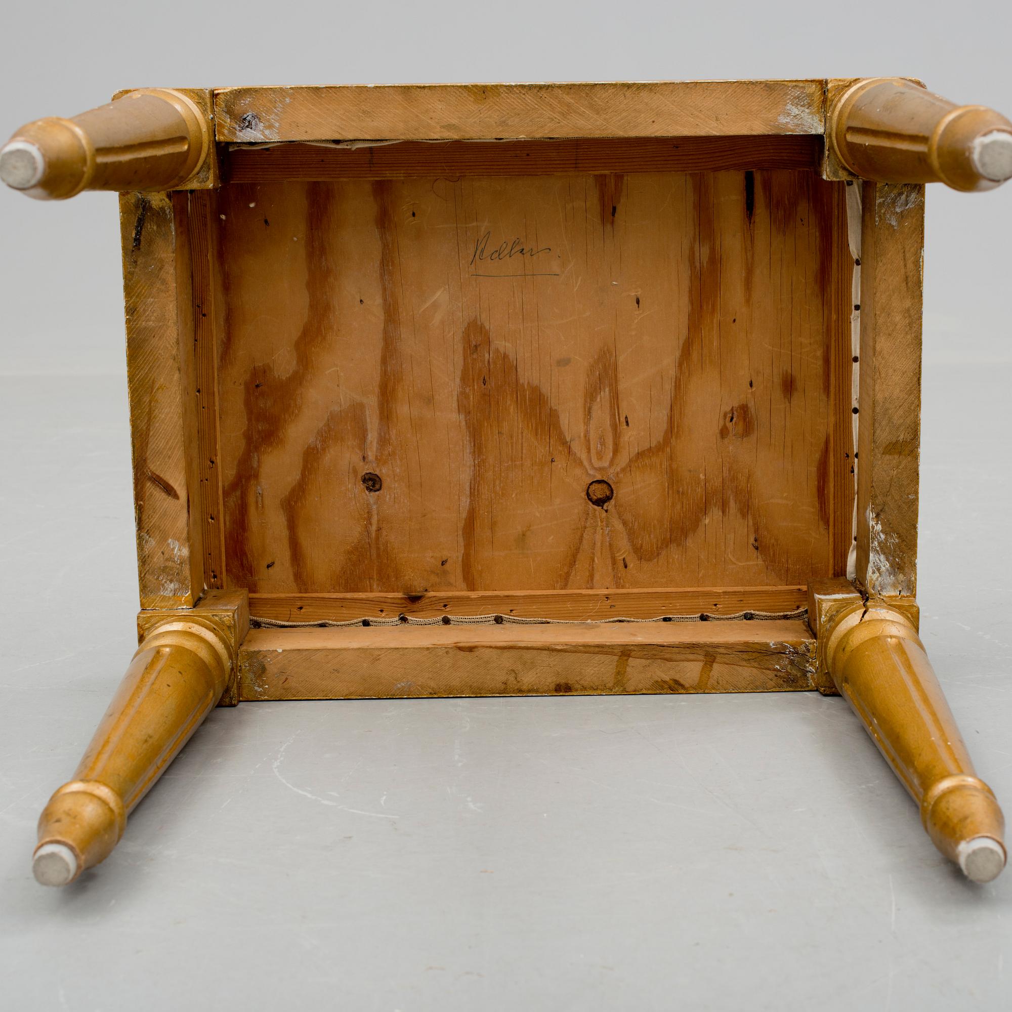 TABURETT, gustaviansk stil, 1900-talets första hälft.