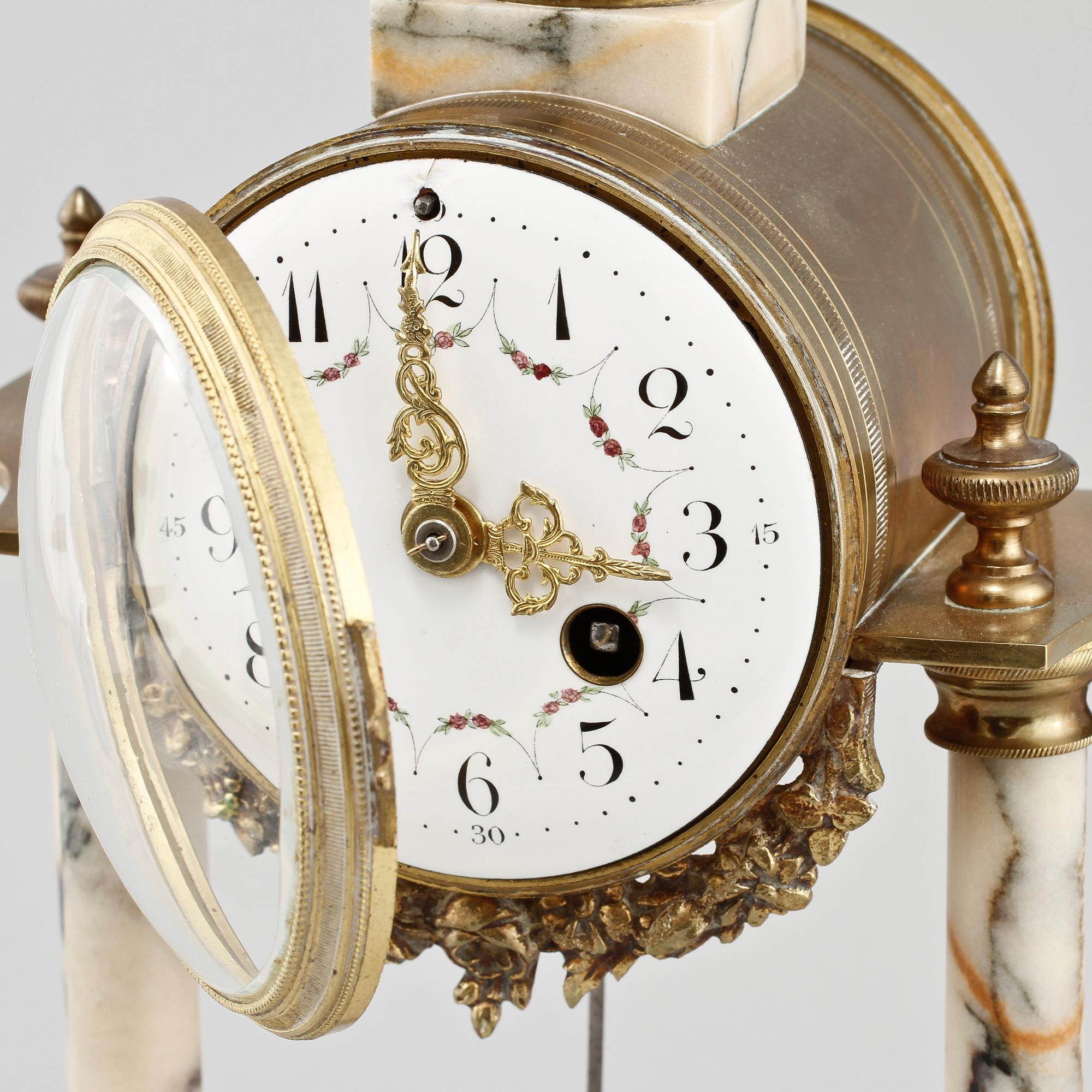 BORDSUR, gustaviansk stil, omkring 1900-talets mitt.