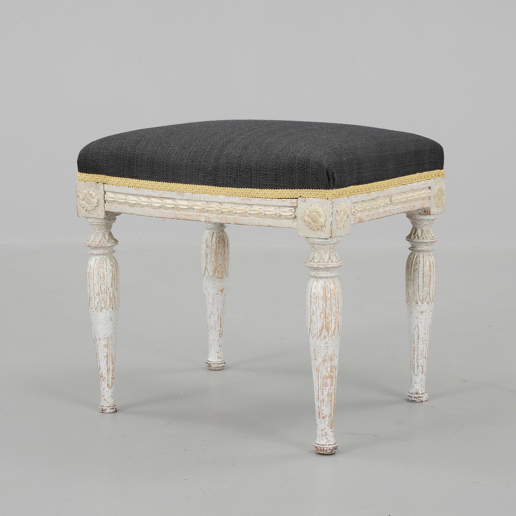 TABURETT, sengustaviansk stockholmsarbete, omkring 1800.