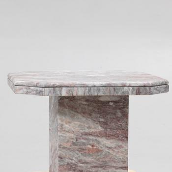 Sidobord, marmor, 1900/2000-tal.