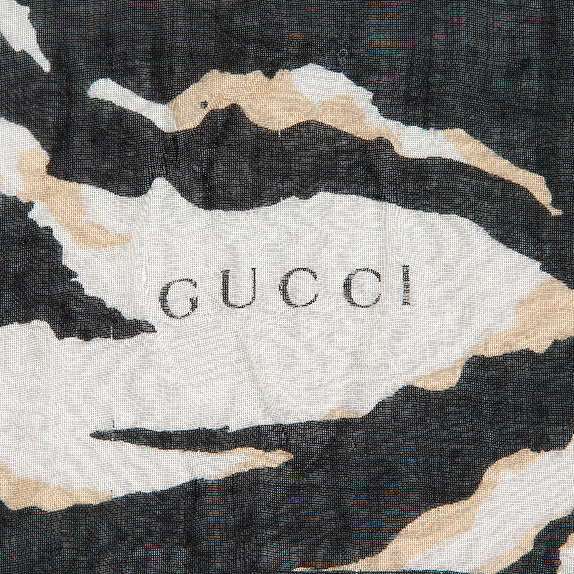 Gucci, huivi.