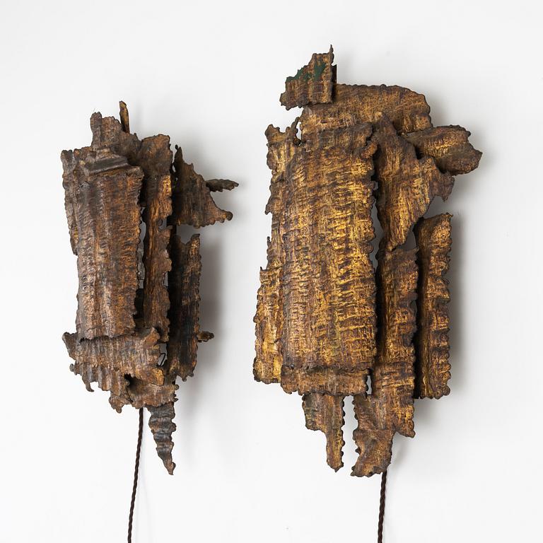 A pair of wall lamps, second half of the 20th century.