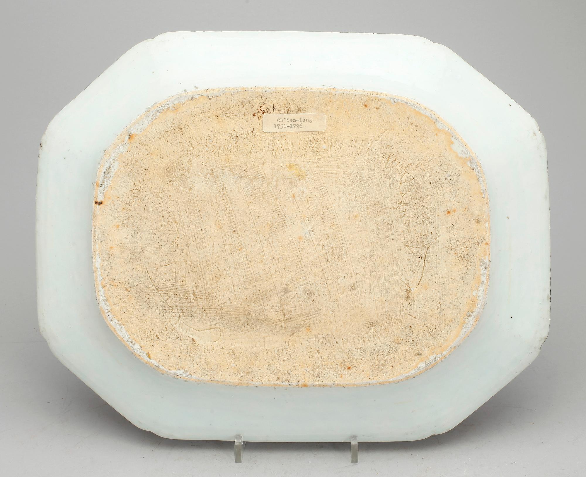 STEKFAT, porslin, Qianlong, Kina 1700-tal.
