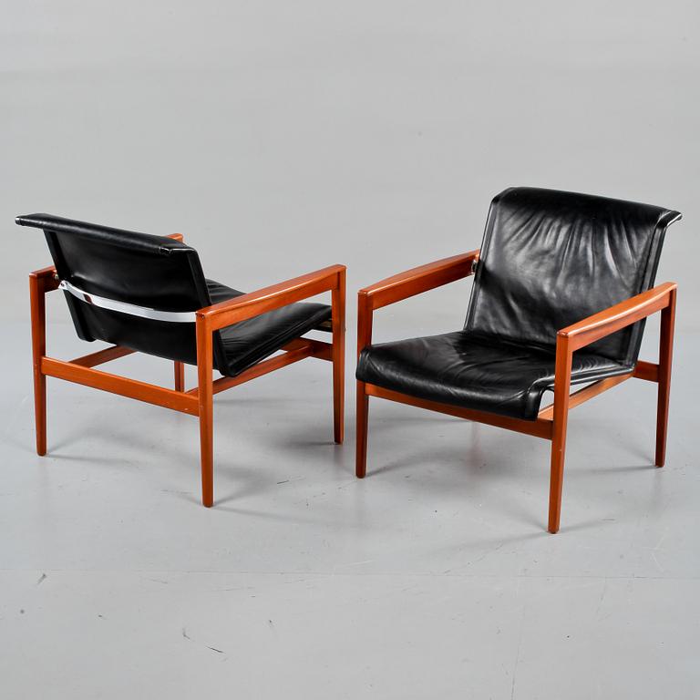 FÅTÖLJER, ett par, 1960/1970-tal.