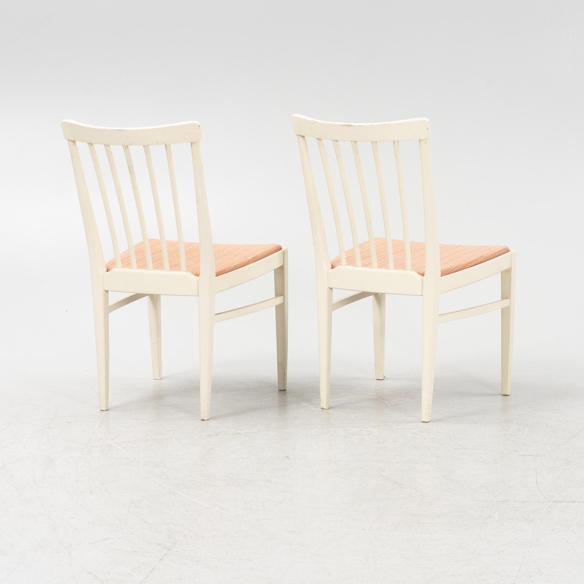 Carl Malmsten, a 'Herrgården' dining table with four chairs, Bodafors, second part of the 20th Century.