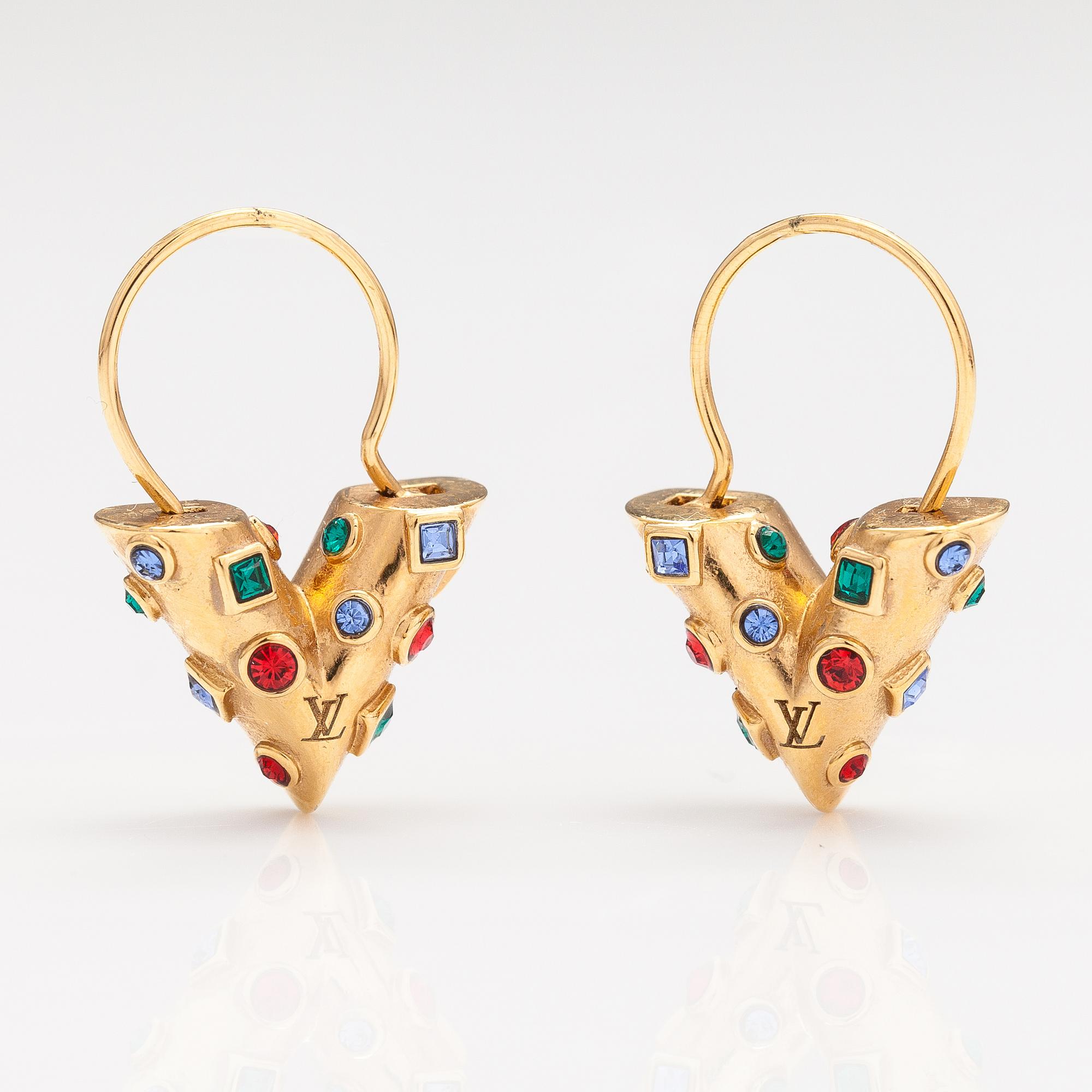 Louis vuitton essential v earrings new arrivals