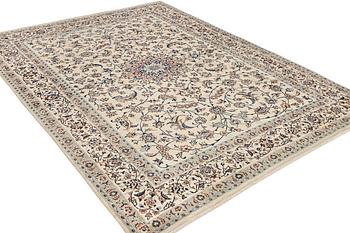 A part silk Nain carpet, 9 LA, a. 398 x 289 cm.