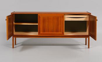 SIDEBOARD, Sverige, omkring 1900-talets mitt.