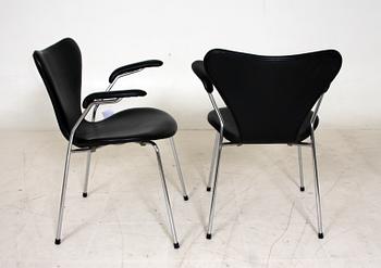 KARMSTOLAR, ett par, "Sjuan", Arne Jacobsen, Fritz Hansen.