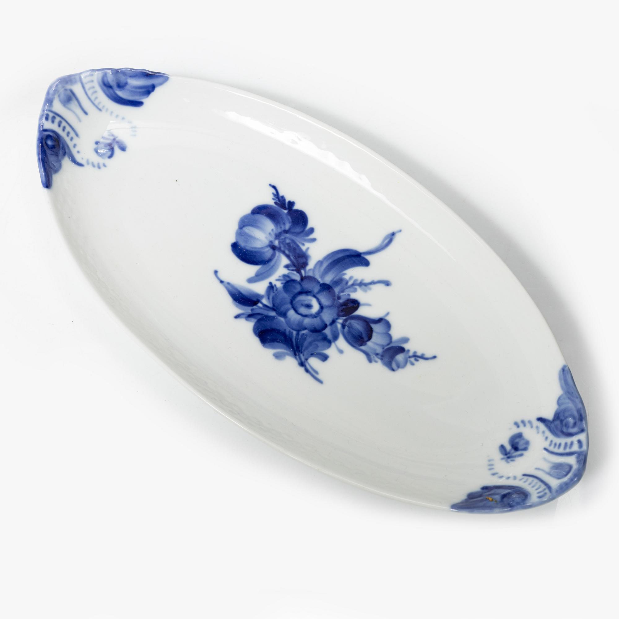 Royal Copenhagen, Dinner and coffee service, 68 pieces, porcelain, Blue Flower.