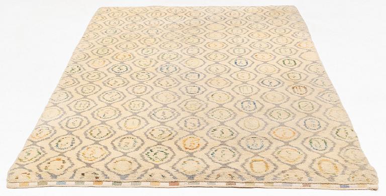 Ingrid Hellman-Knafve, rug, 'Lökar', knotted pile, 324 x 185.5 cm, signed IH-53.