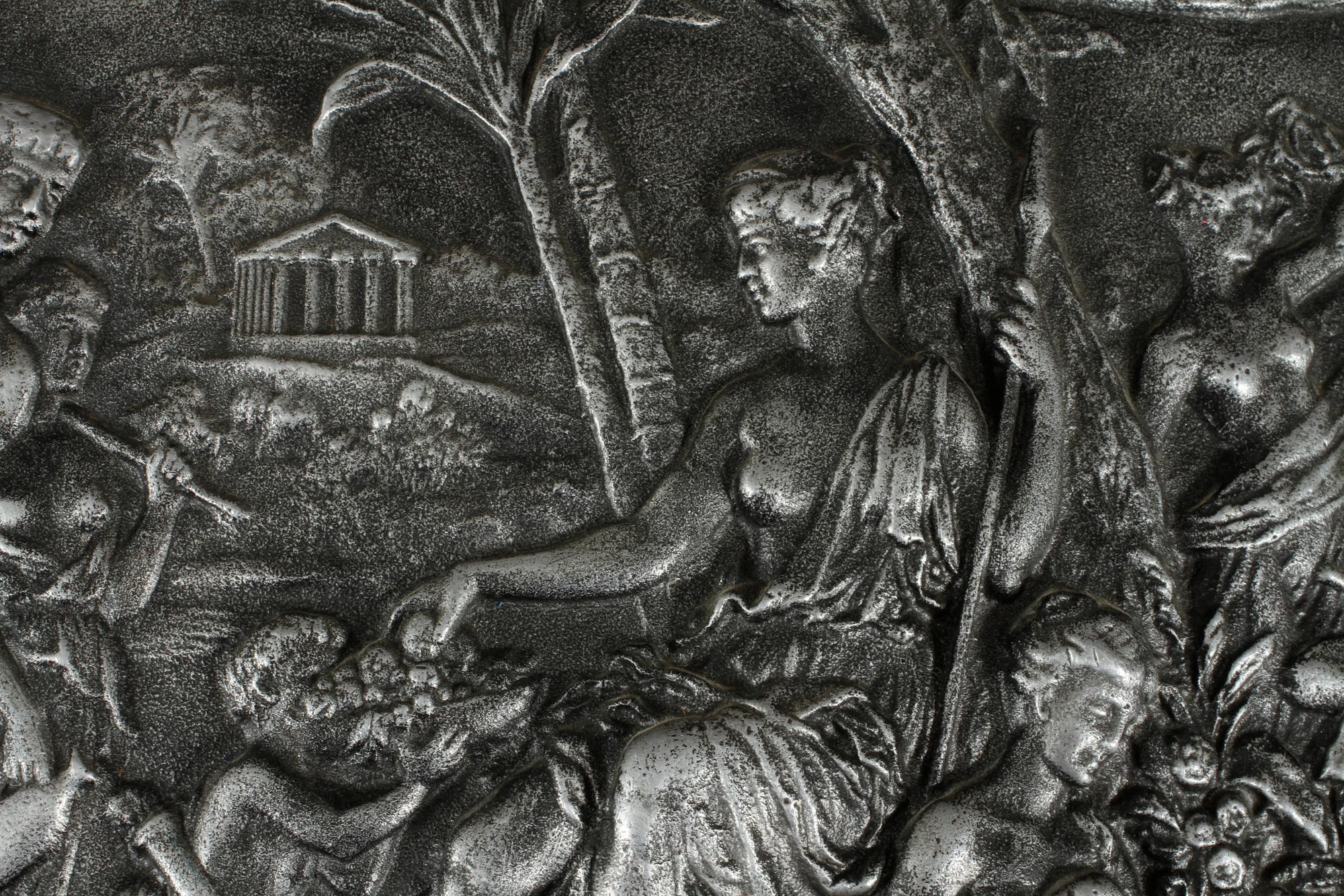 DEKORSKÖLD, metall, efter C H Norrström, 1900-talets andra hälft.