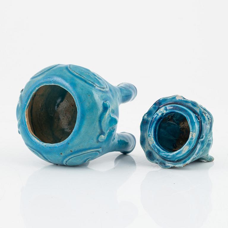 Rökelsekar med lock, porslin. Kina, Kagnxistil, troligen 1900-tal.