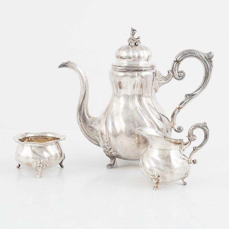 Kaffeservis, 3 delar, silver, rokokostil, svenska importstämplar, 1900-tal.