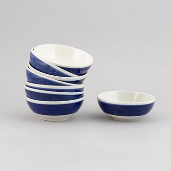 A Hertha Bengtsson 'Koka Blå' dinner service, 84 pcs, Rörstrand, designed 1956.